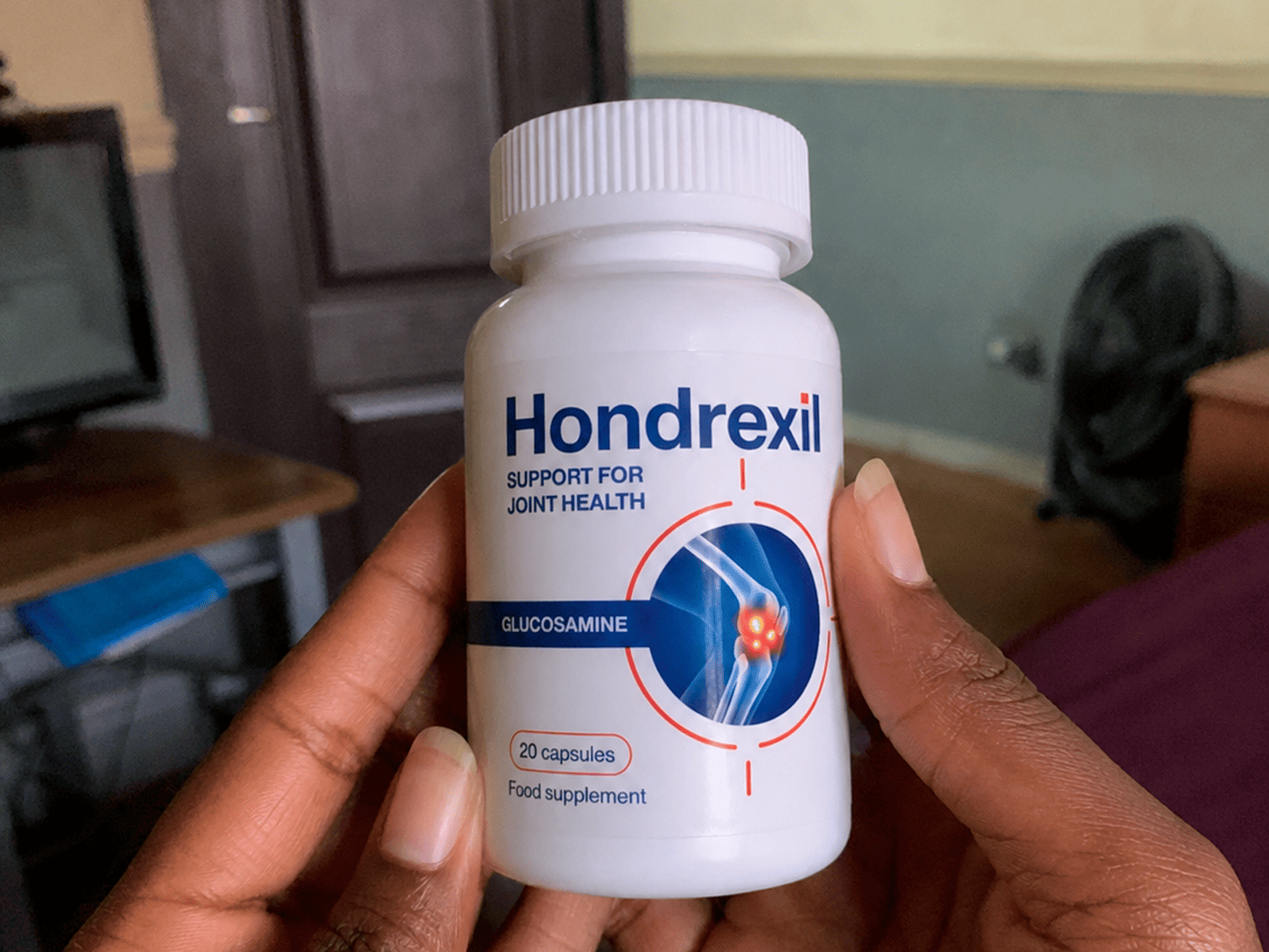 Person holding Hondrexil